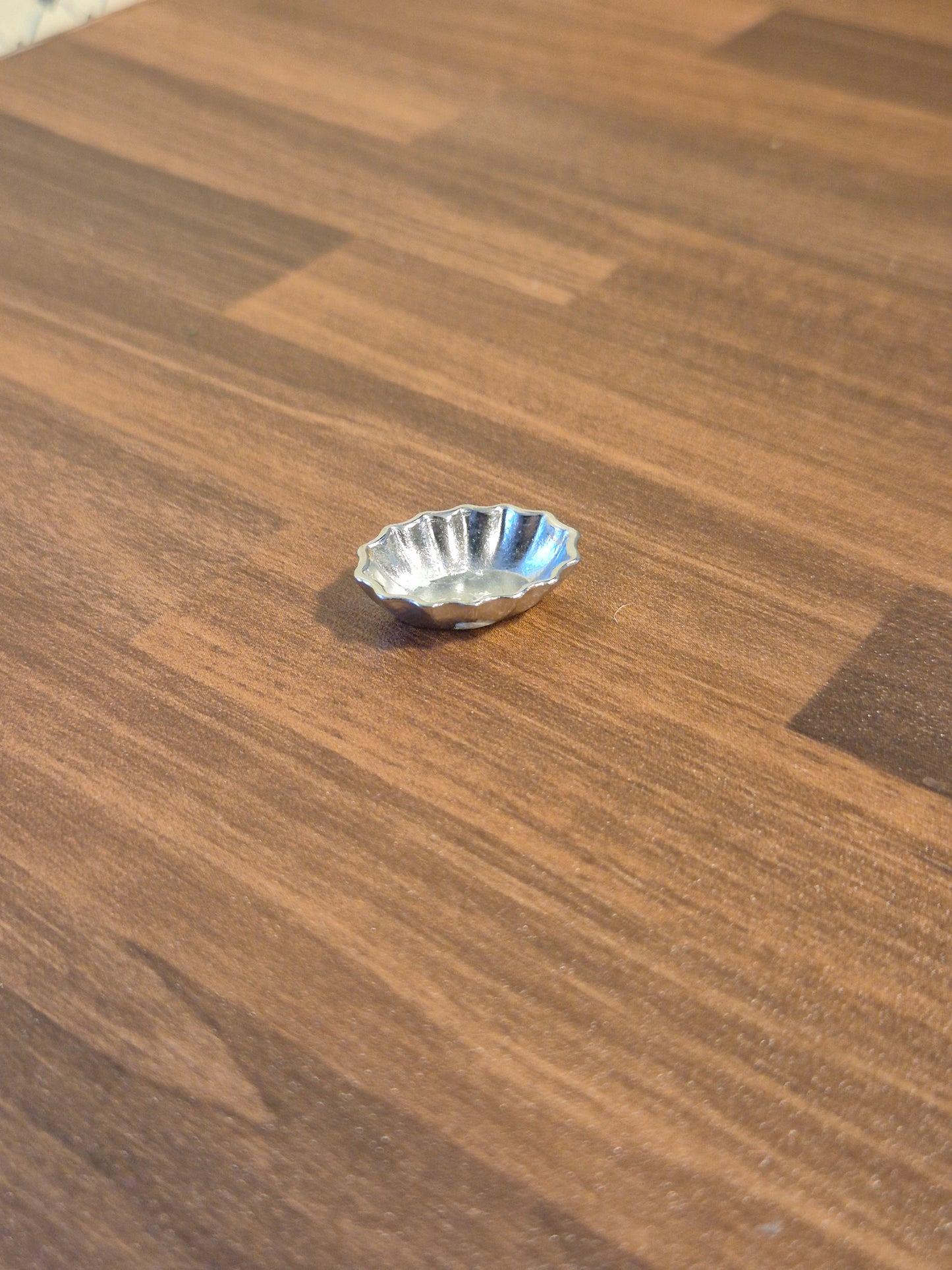 Metal form