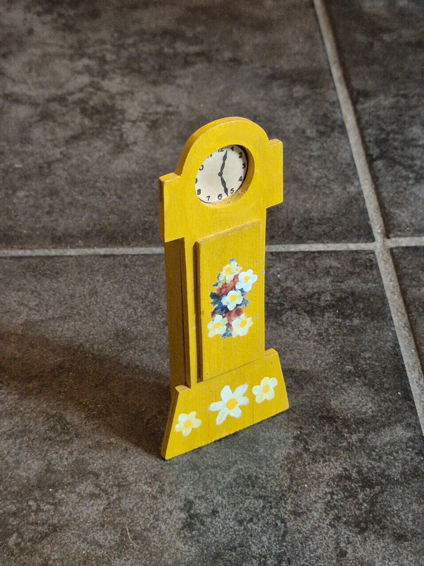 1:16 Retro-Standuhr
