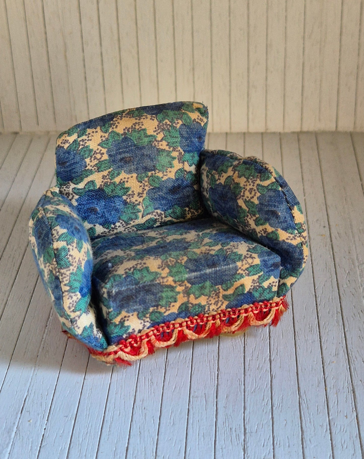 Lundby Armchair