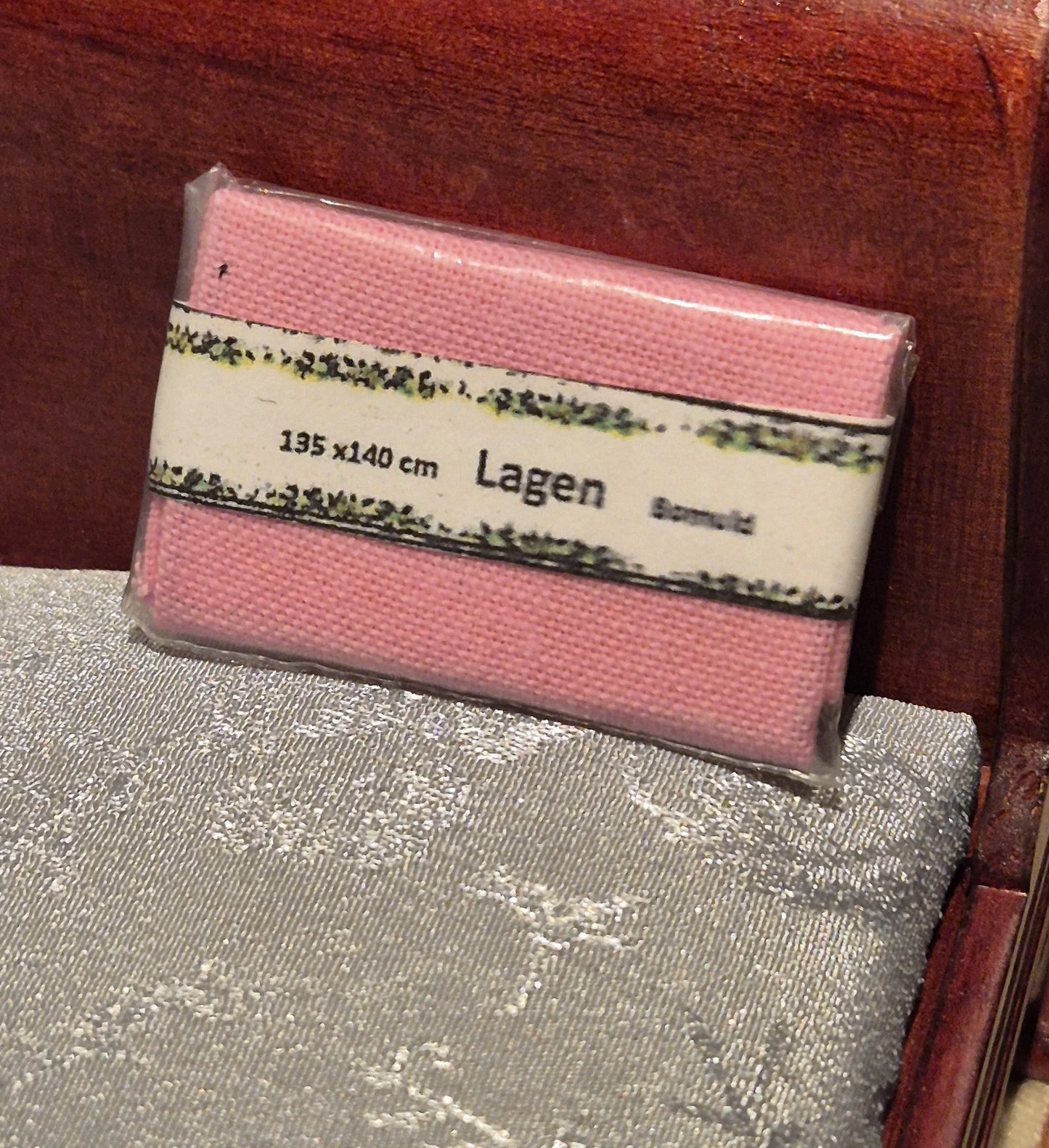 1:12 Rosa lagen