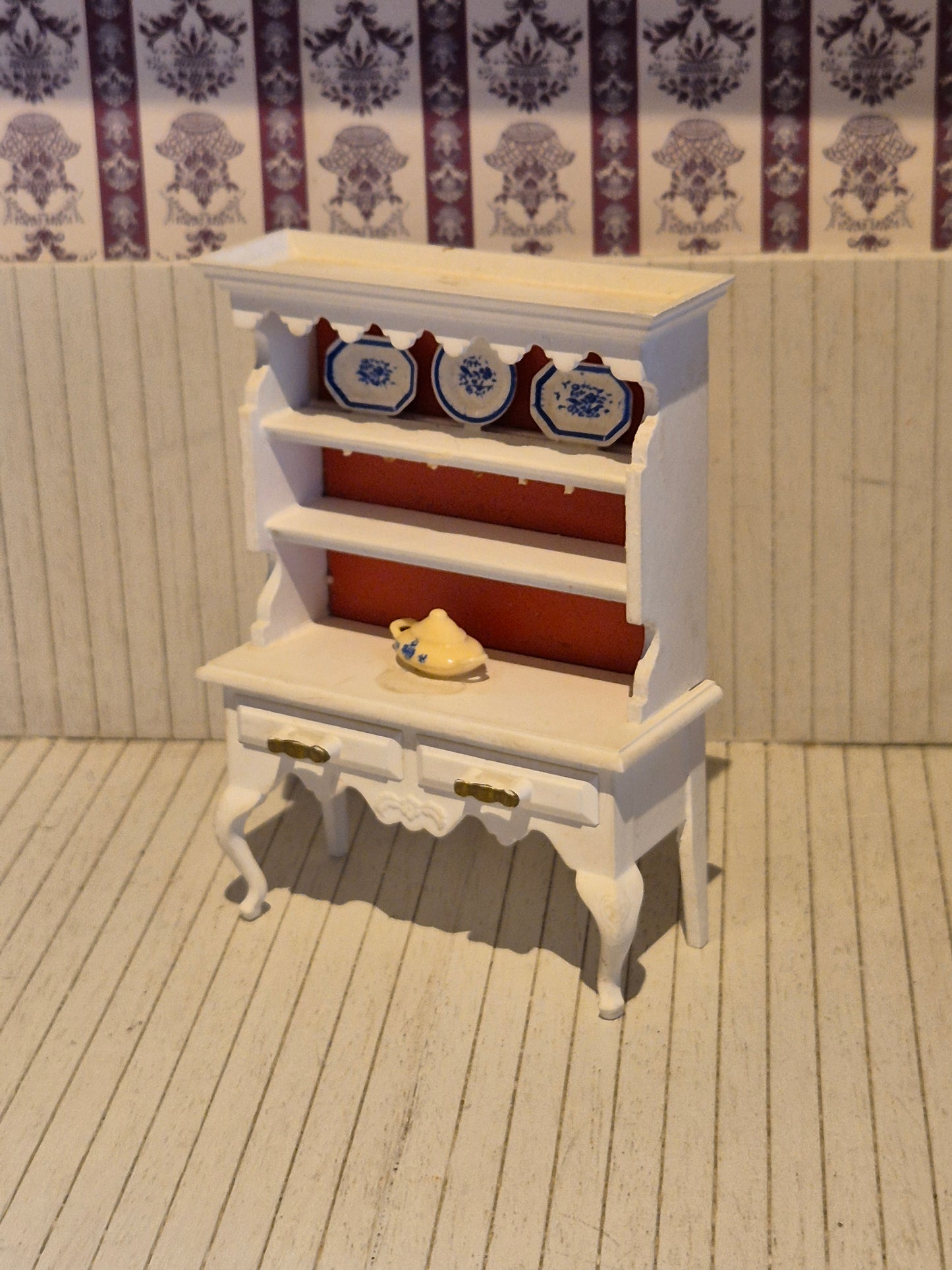 Lundby vitrine, mangler