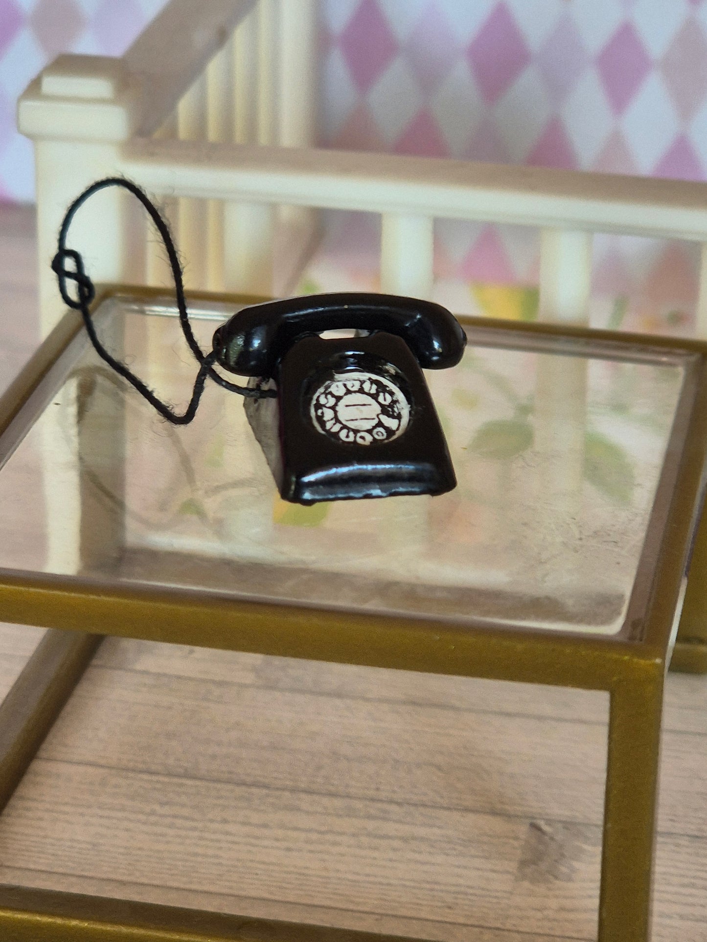 1:16 telefon