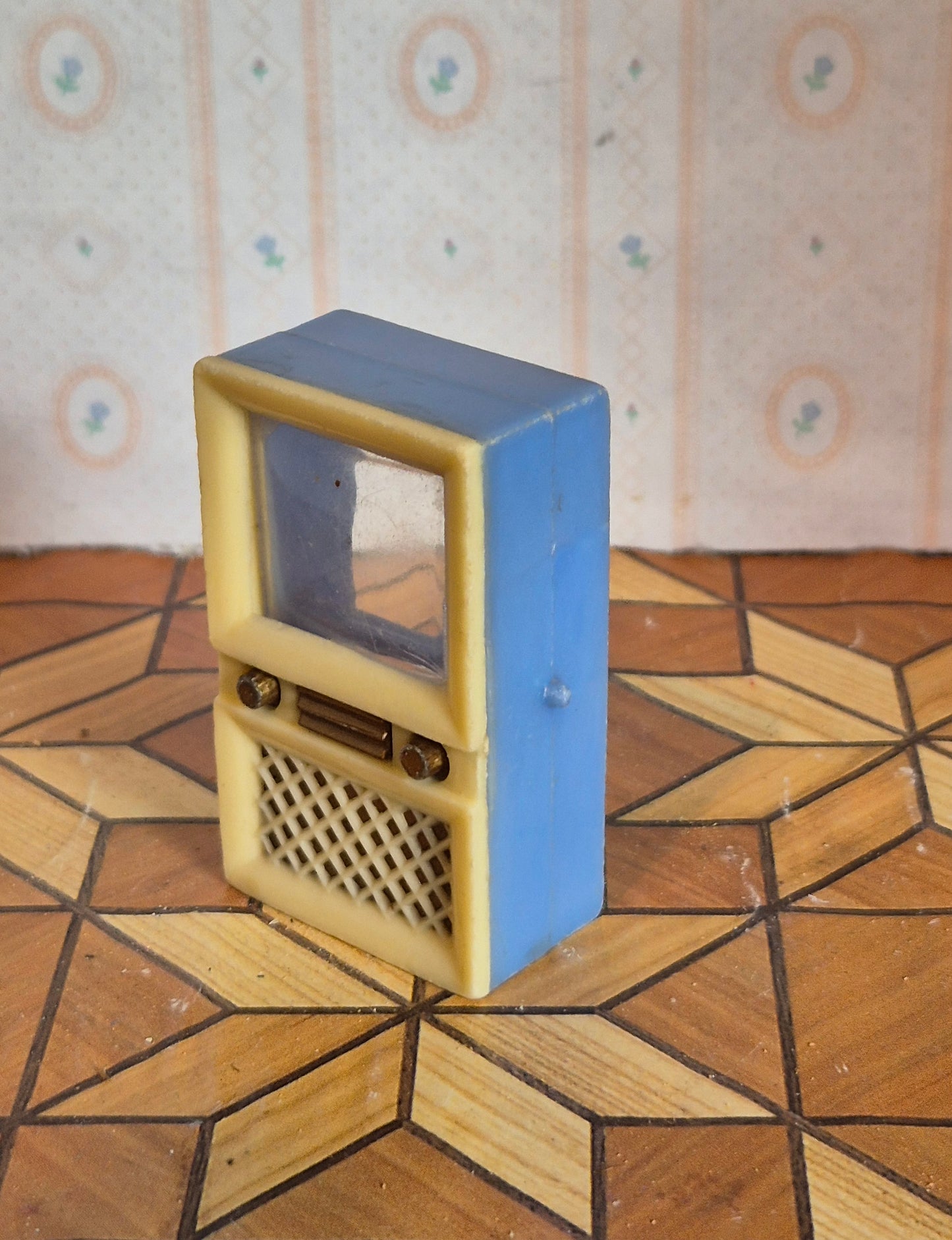 Vintage TV