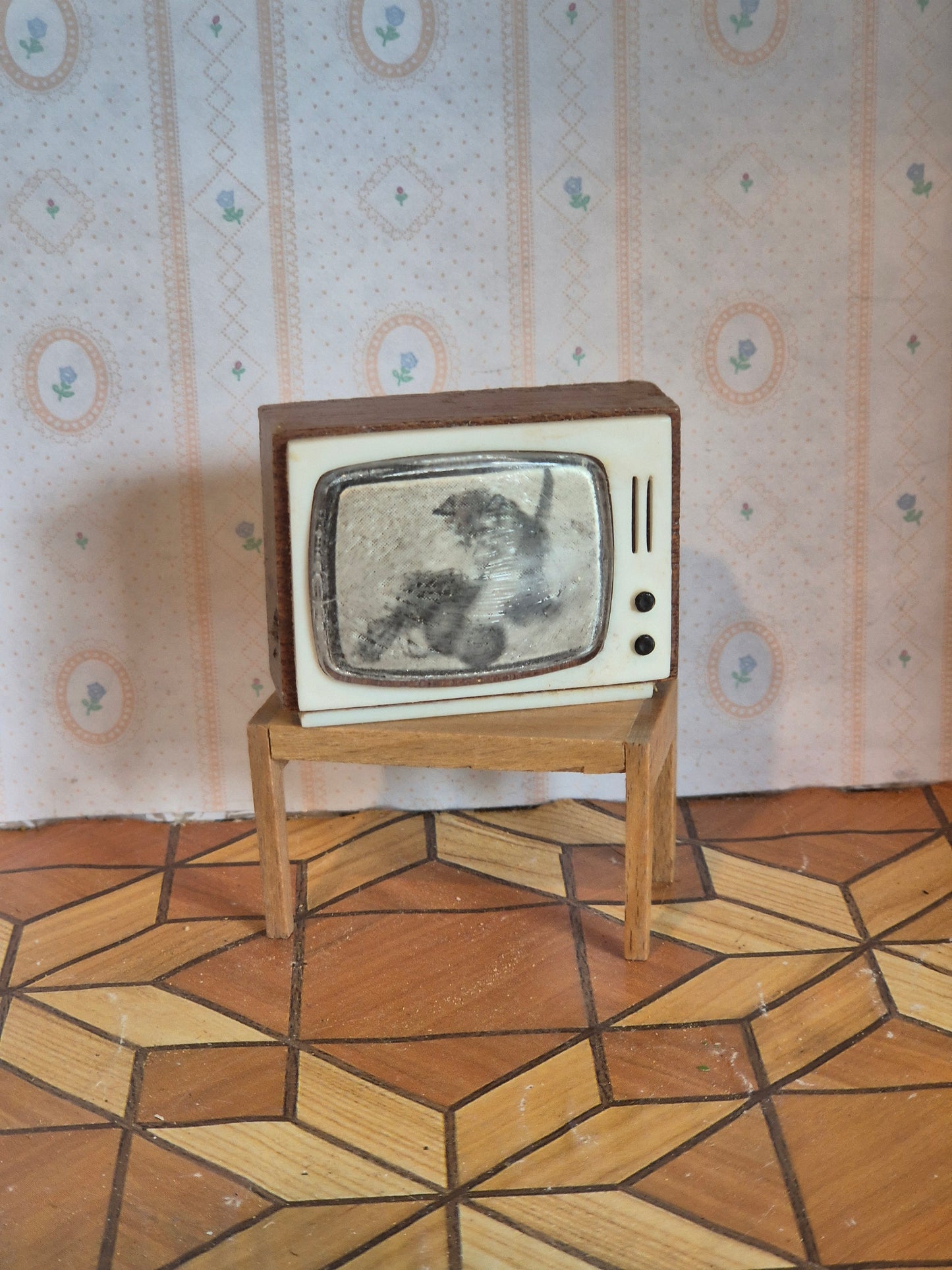 Lundby TV, mangler
