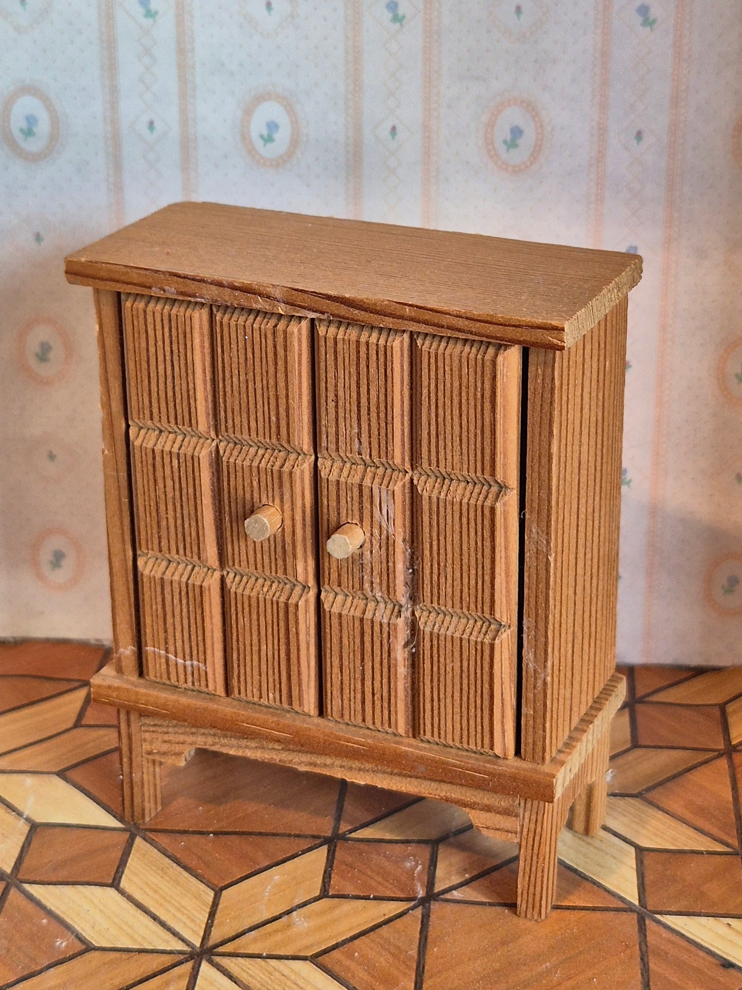 Lundby skab