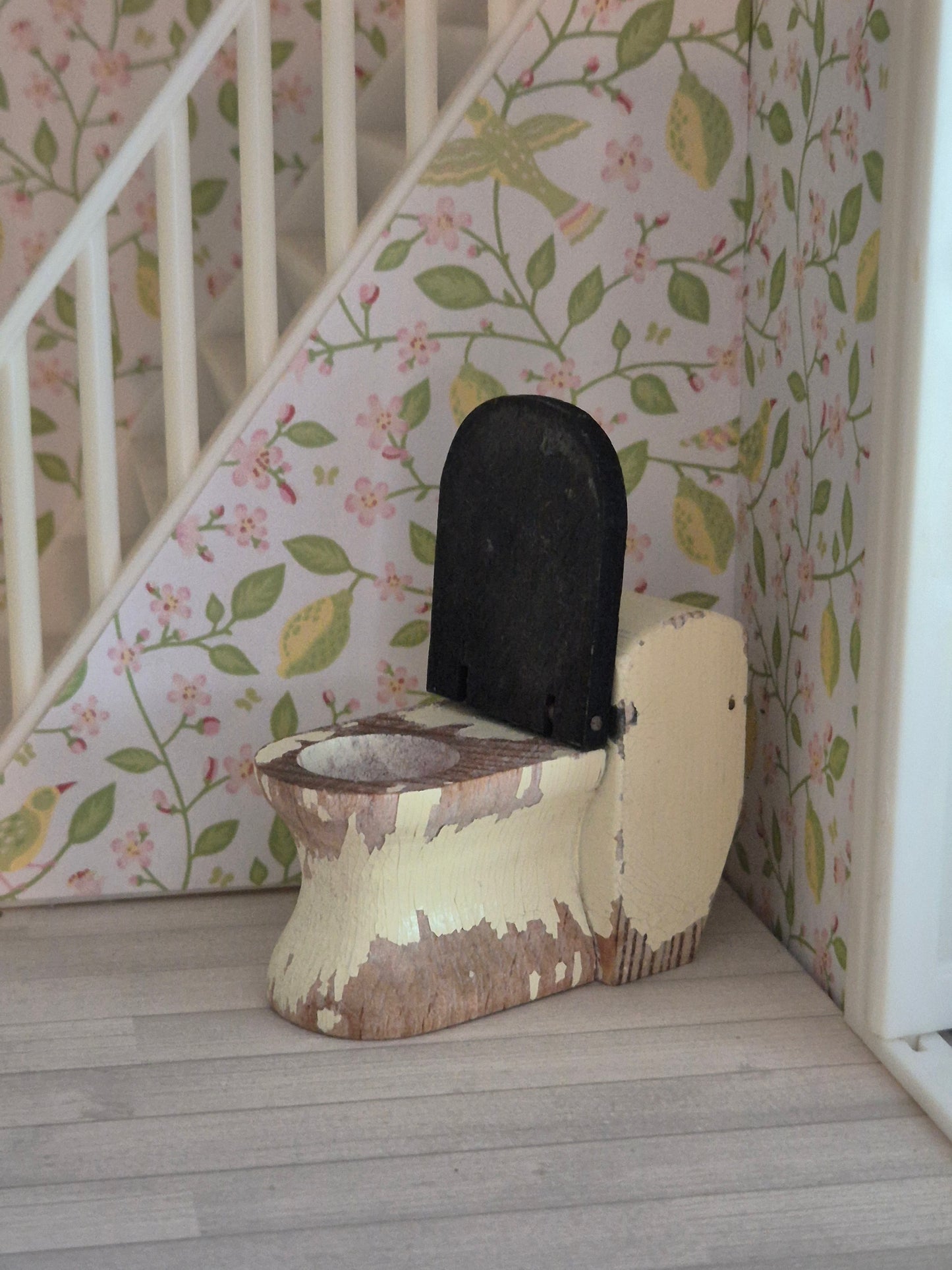Lerro toilet