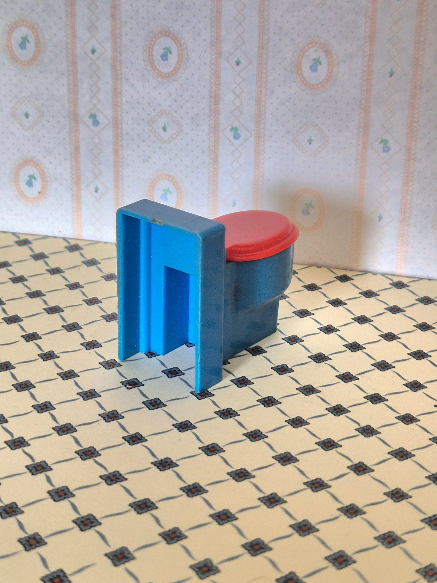 Caroline Home toilet, mangler