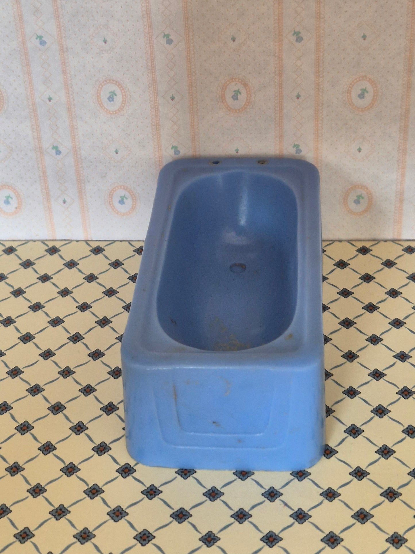 1:16 Bambola Badekar