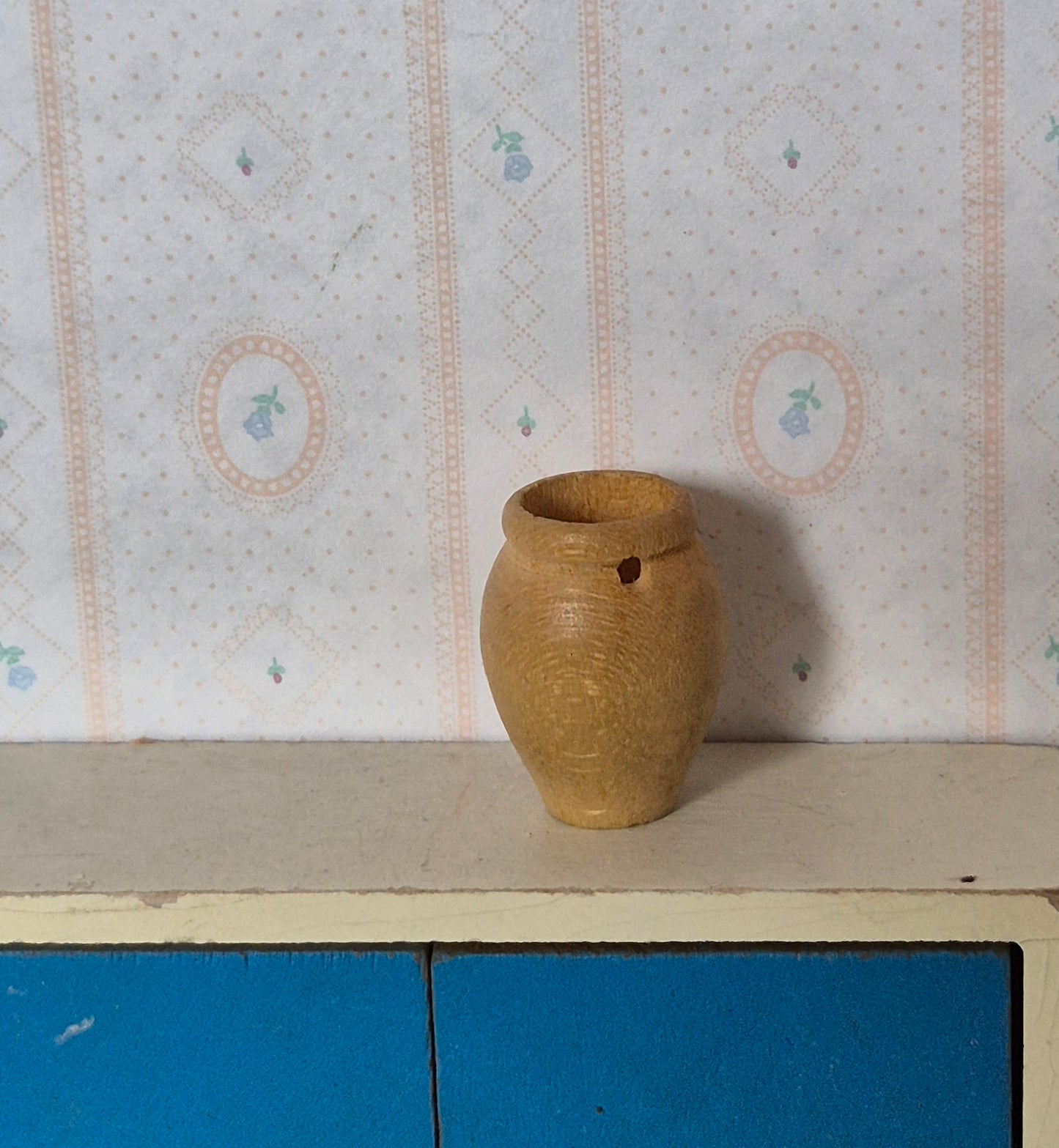 1:12 vase
