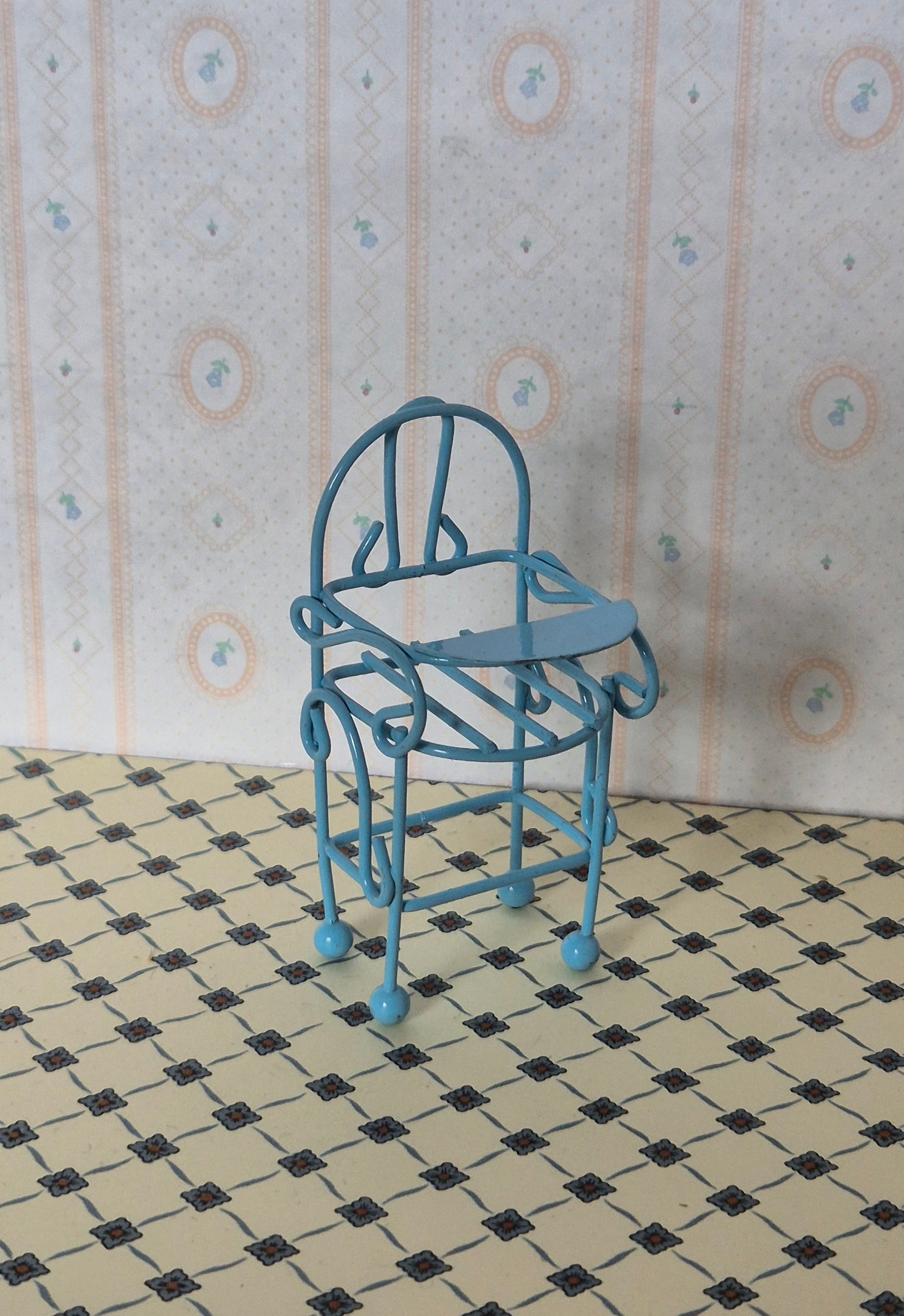 1:16 højstol