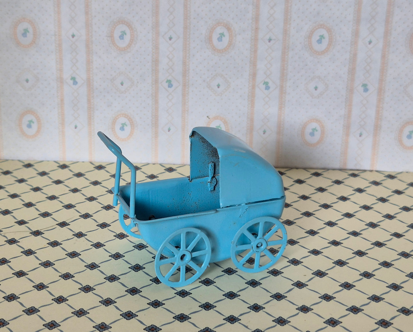 1:16 dukkevogn