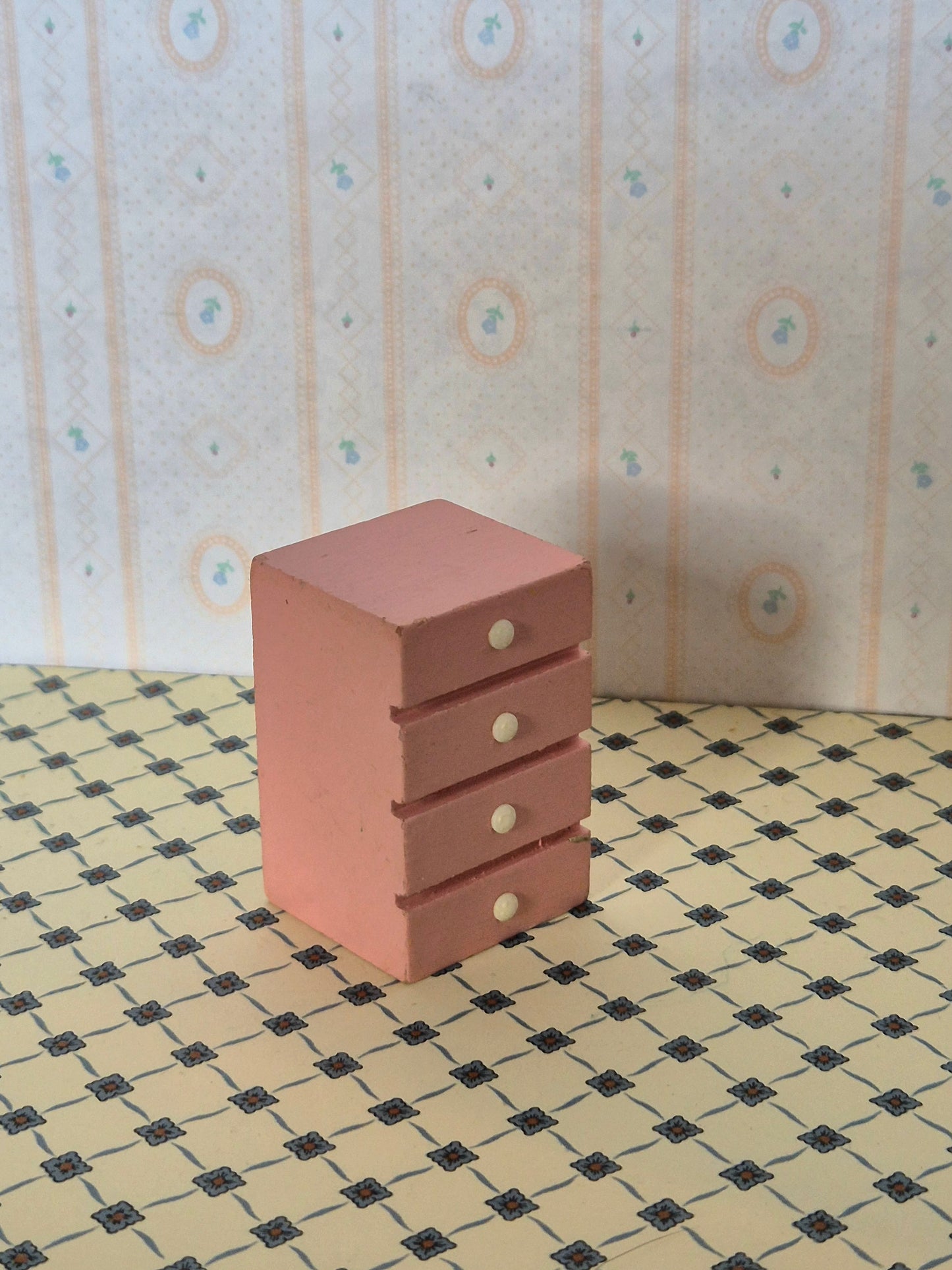 Lundby rainbow kommode