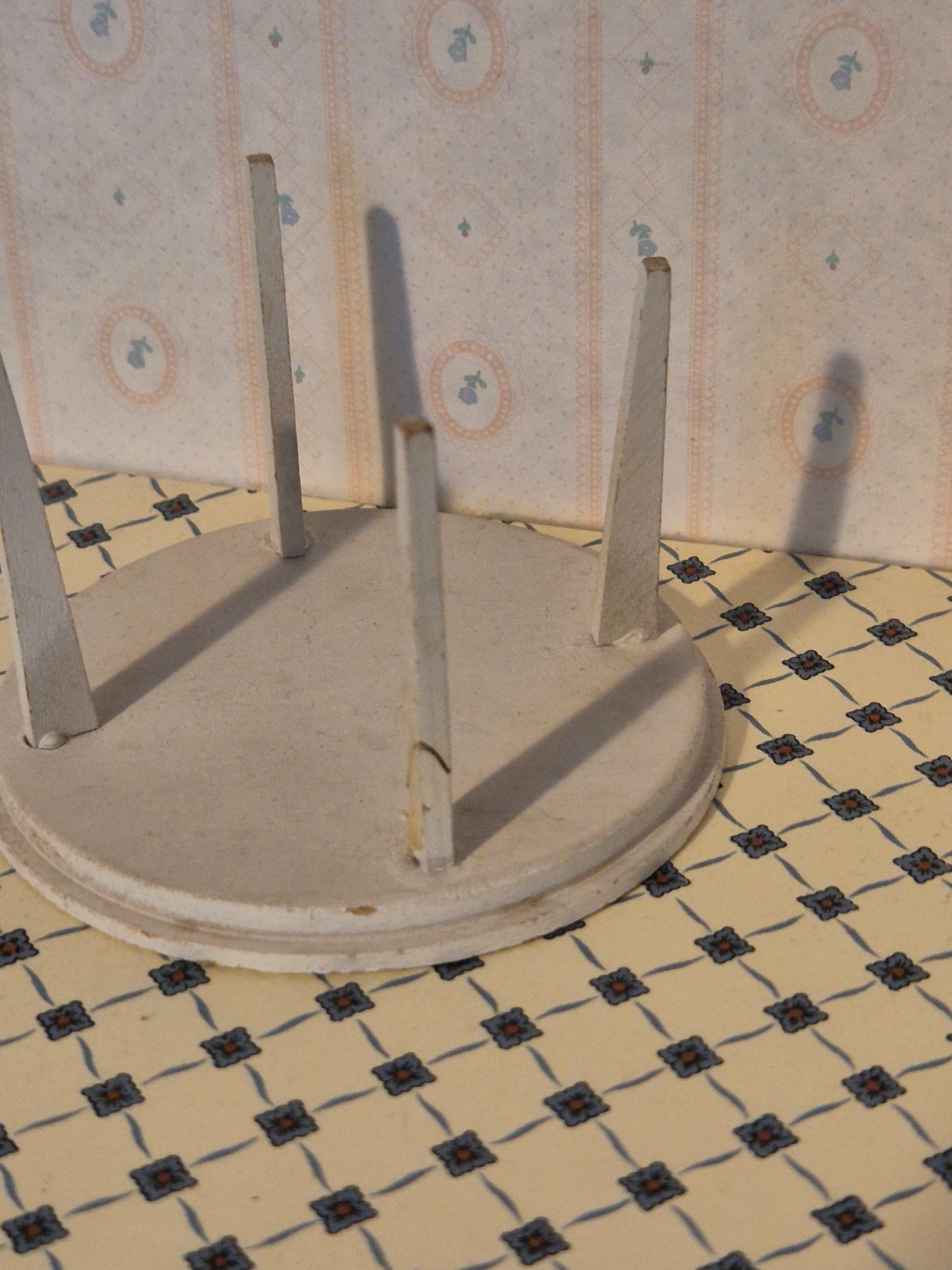 Lundby bord, mangler