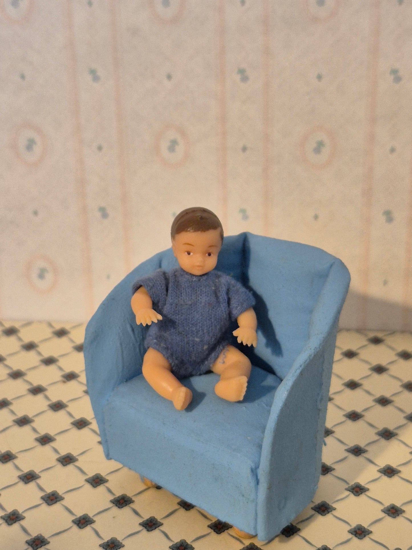 Lundby baby dukke