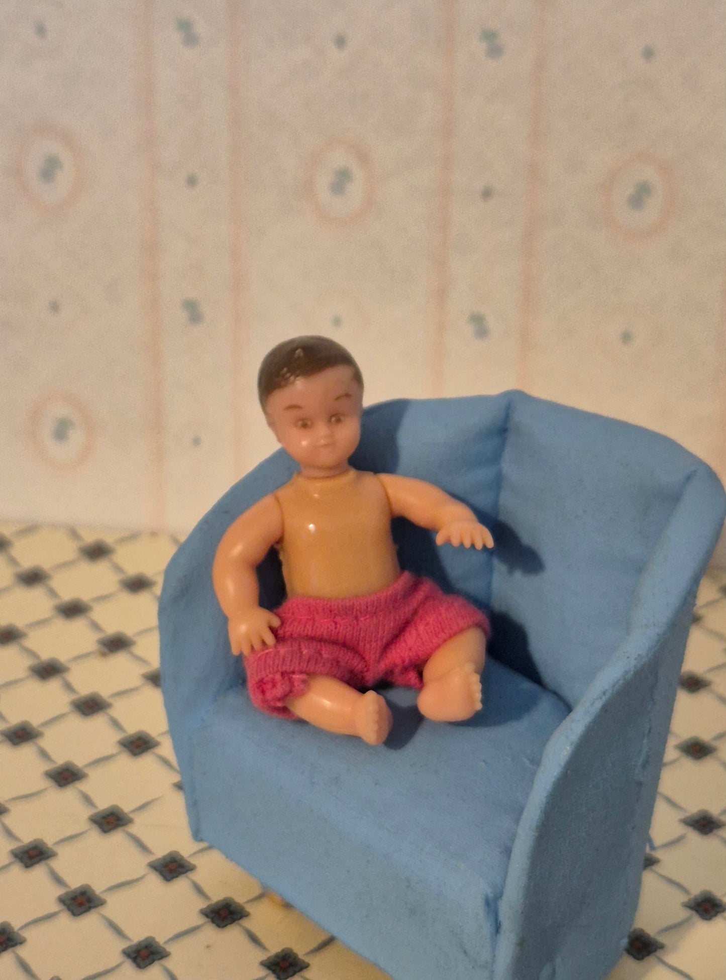 Lundby baby dukke