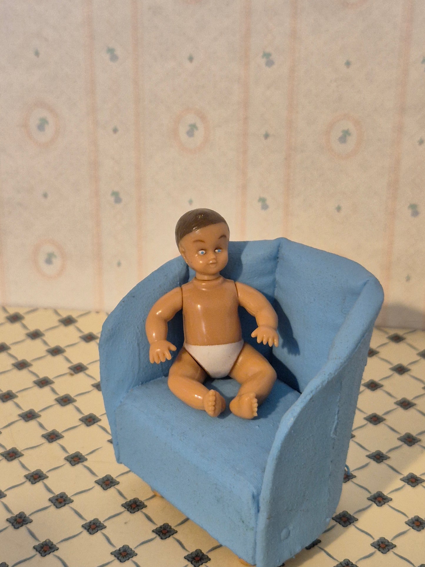 Lundby baby dukke