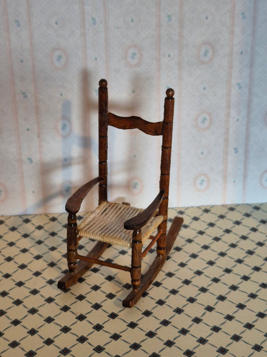 1:12 gyngestol, mangler