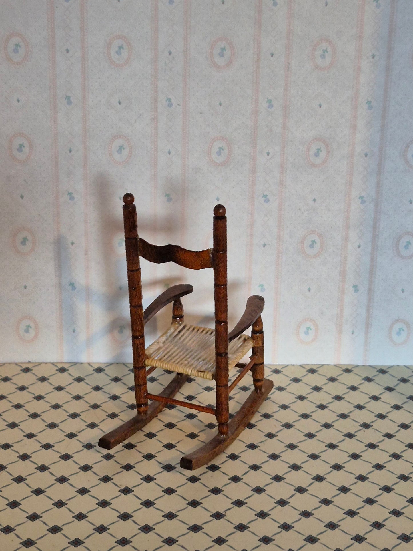 1:12 gyngestol, mangler