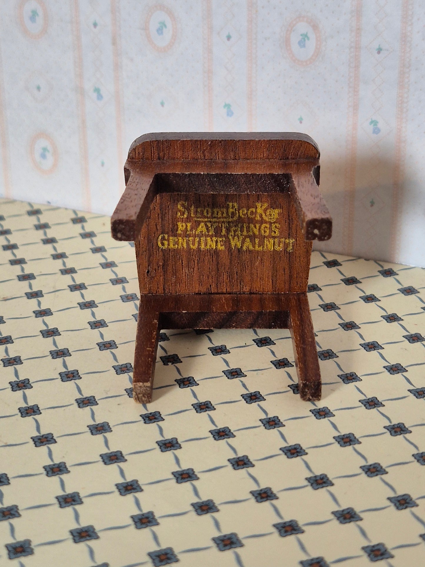 1:12 StormBecker stol