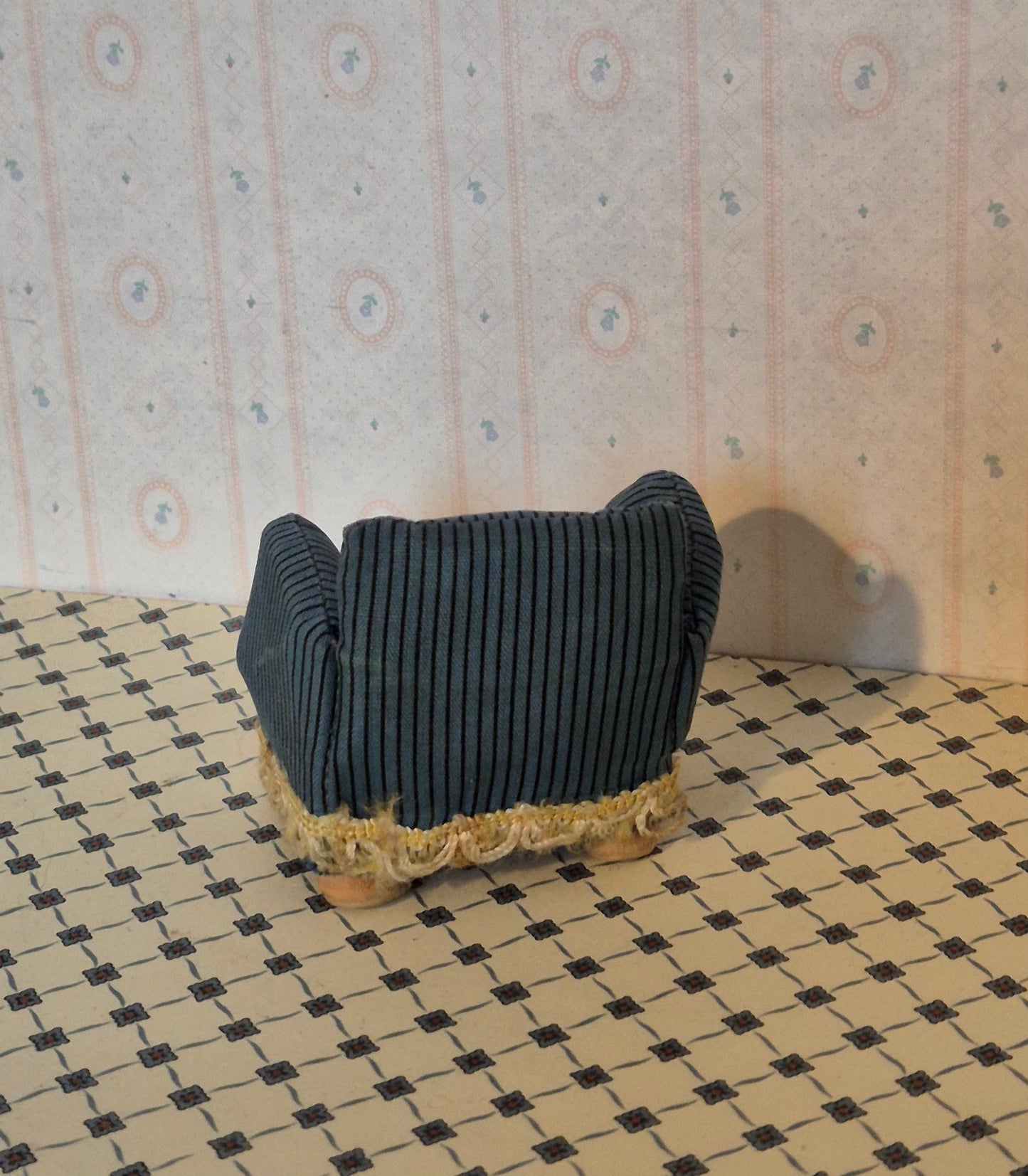 Lerro lænestol, mangler fod