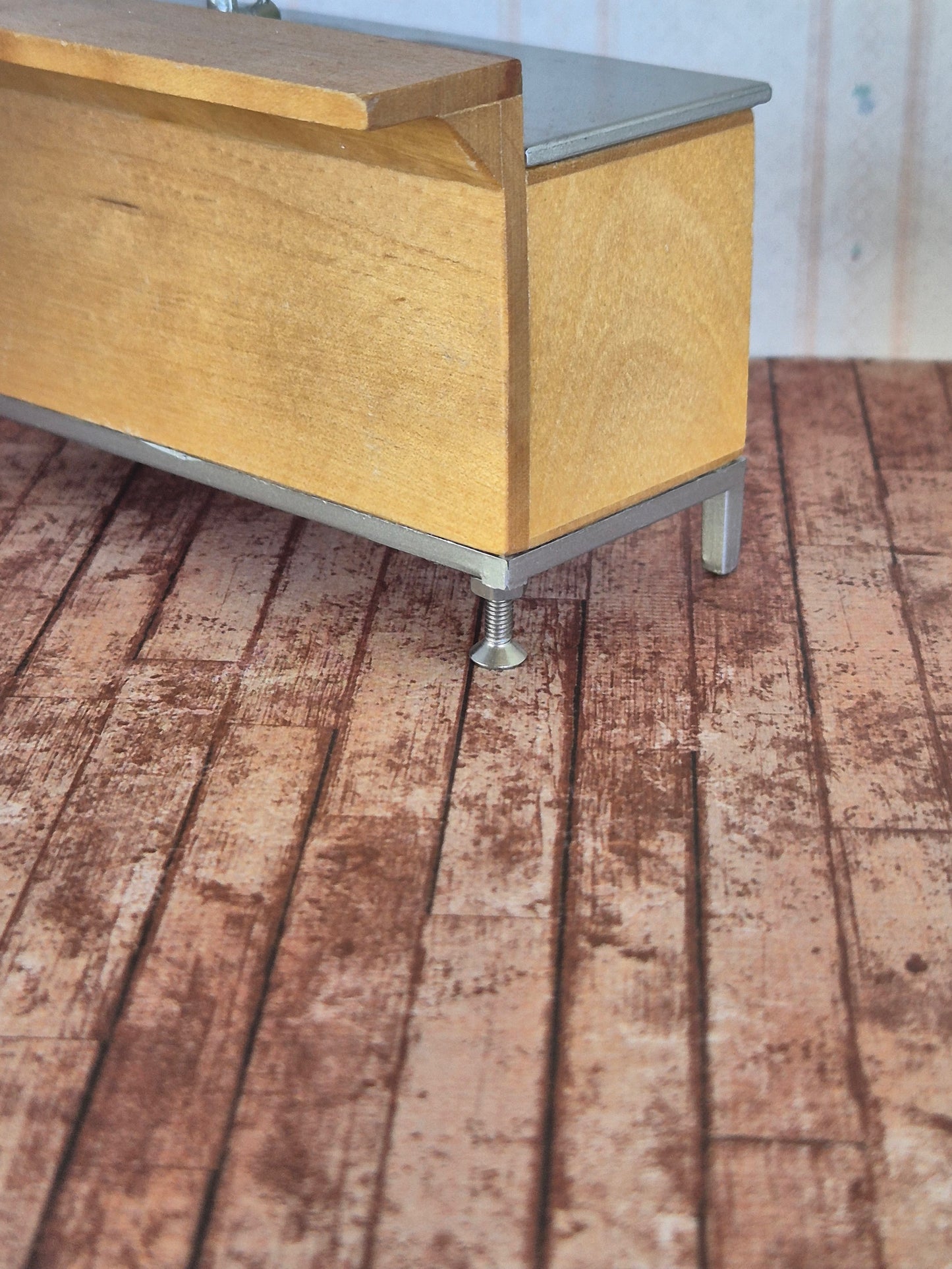 Lundby køkkenvask, skiftet ben