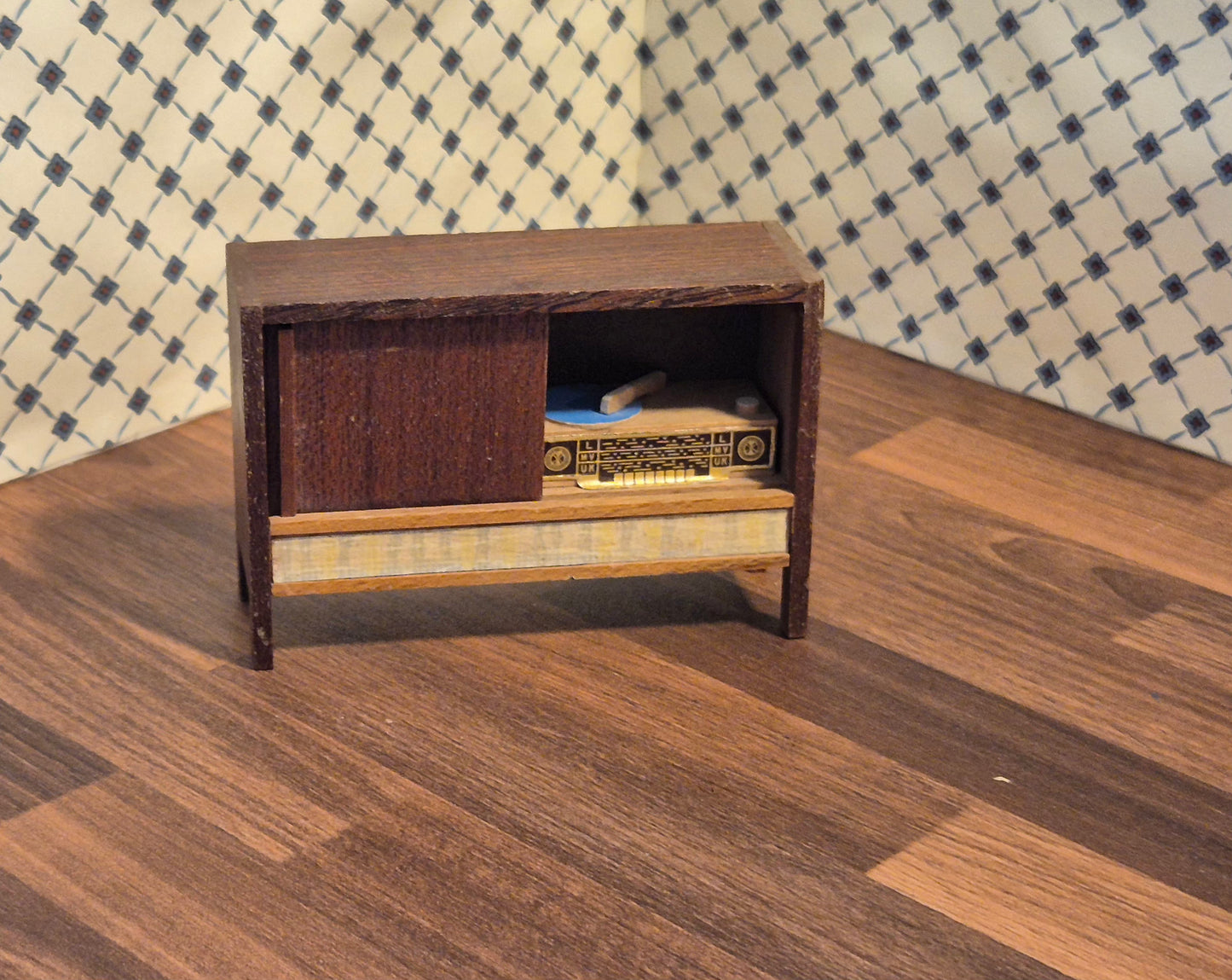 Lundby TV og grammofon