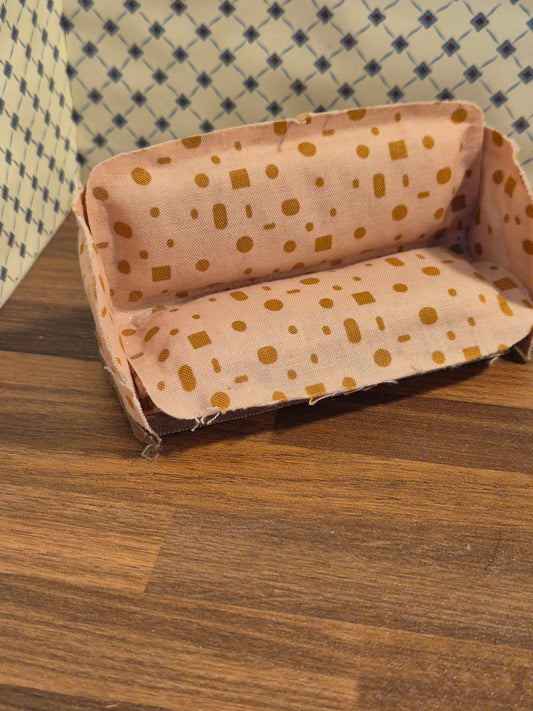 1:16 sofa