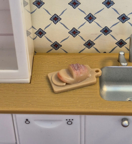 Lundby skærebræt med brød
