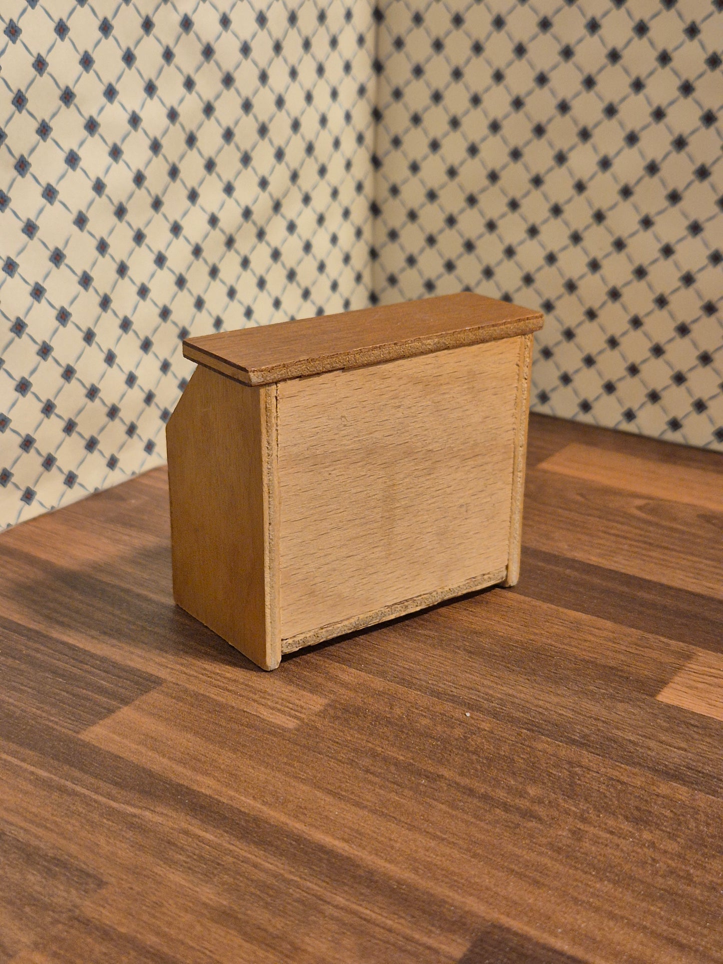Vintage 1:16 møbel
