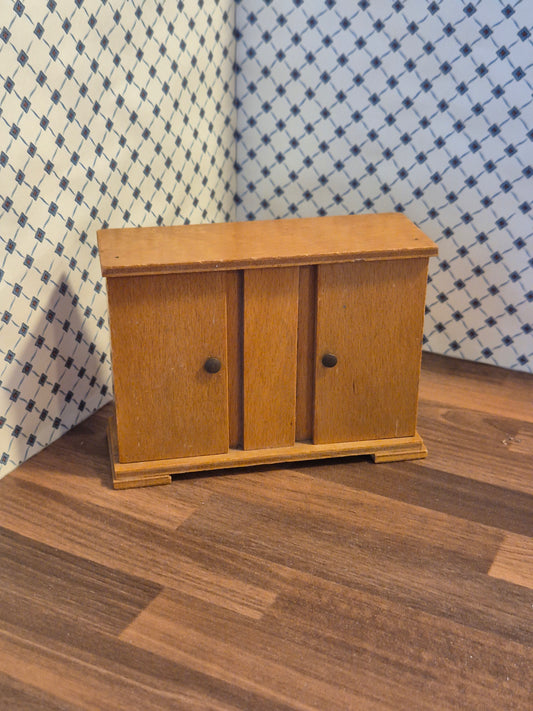 Vintage klædeskab