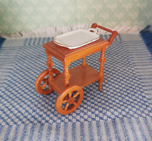 1:12 serveringsvogn med porcelænsfad
