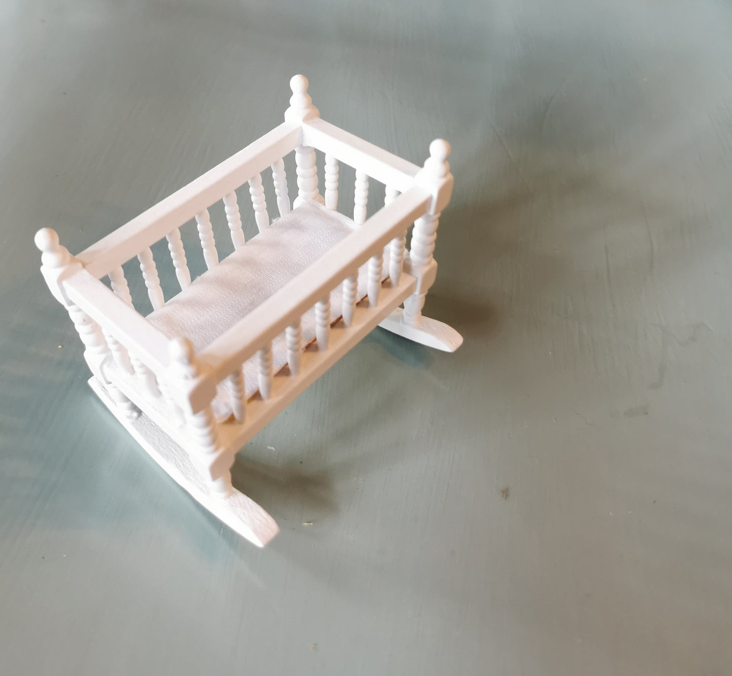 1:12 cradle