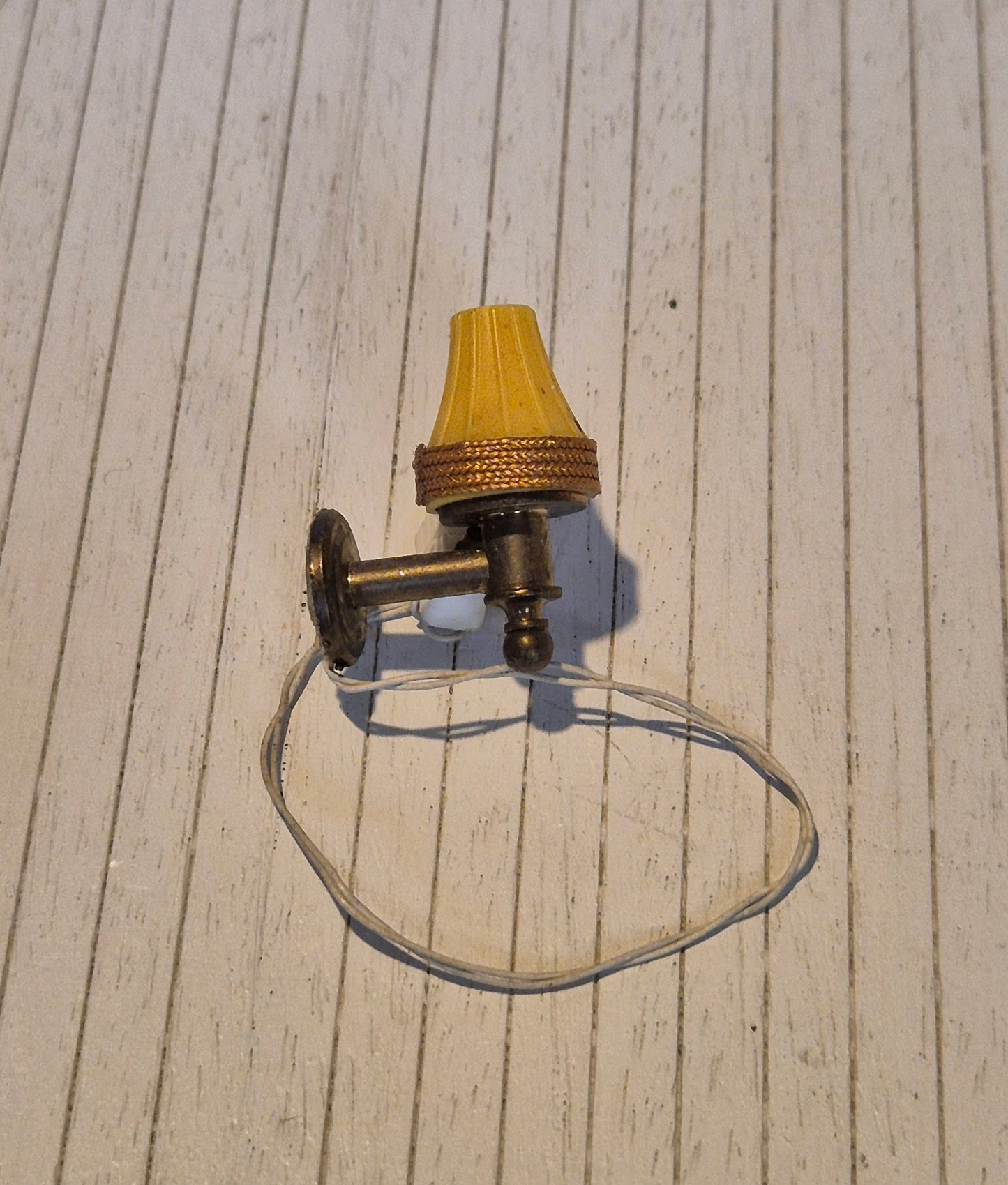 Lundby ältere Wandleuchte