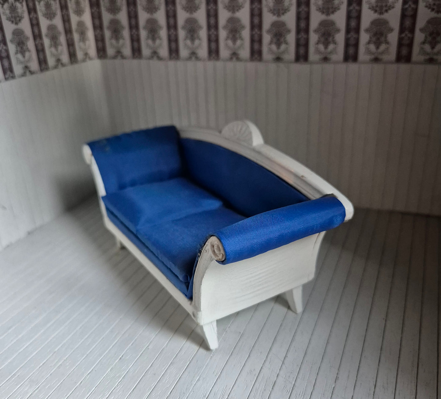 1:12 Sofa