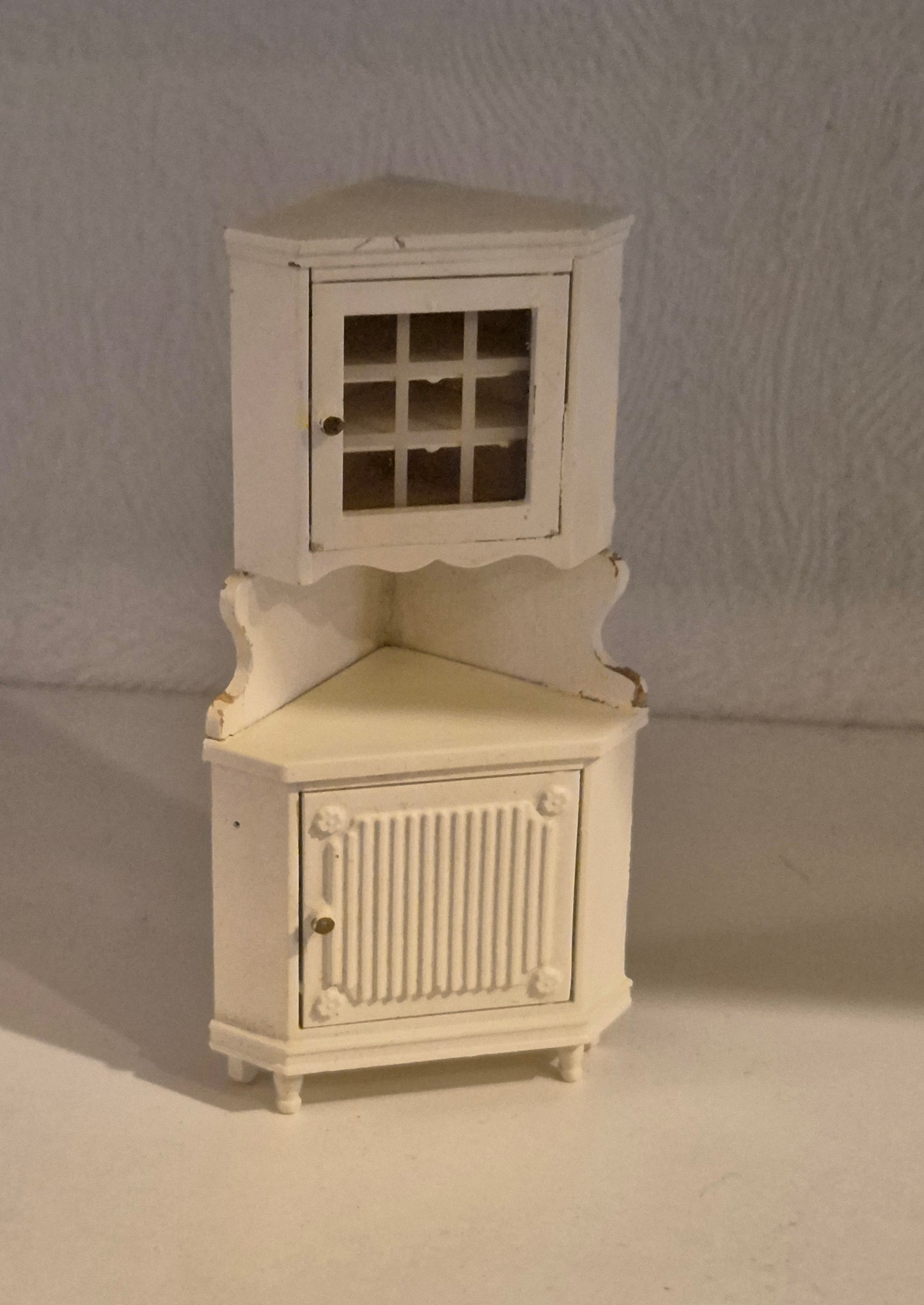 Lundby hjørneskab