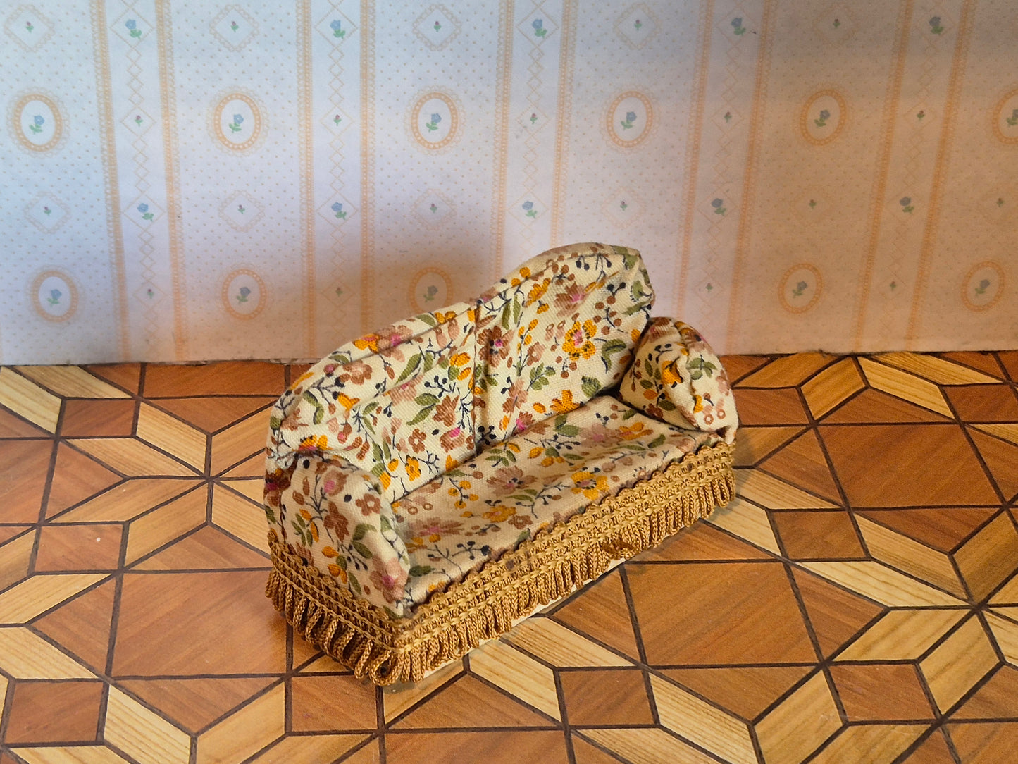 Caroline Home sofa