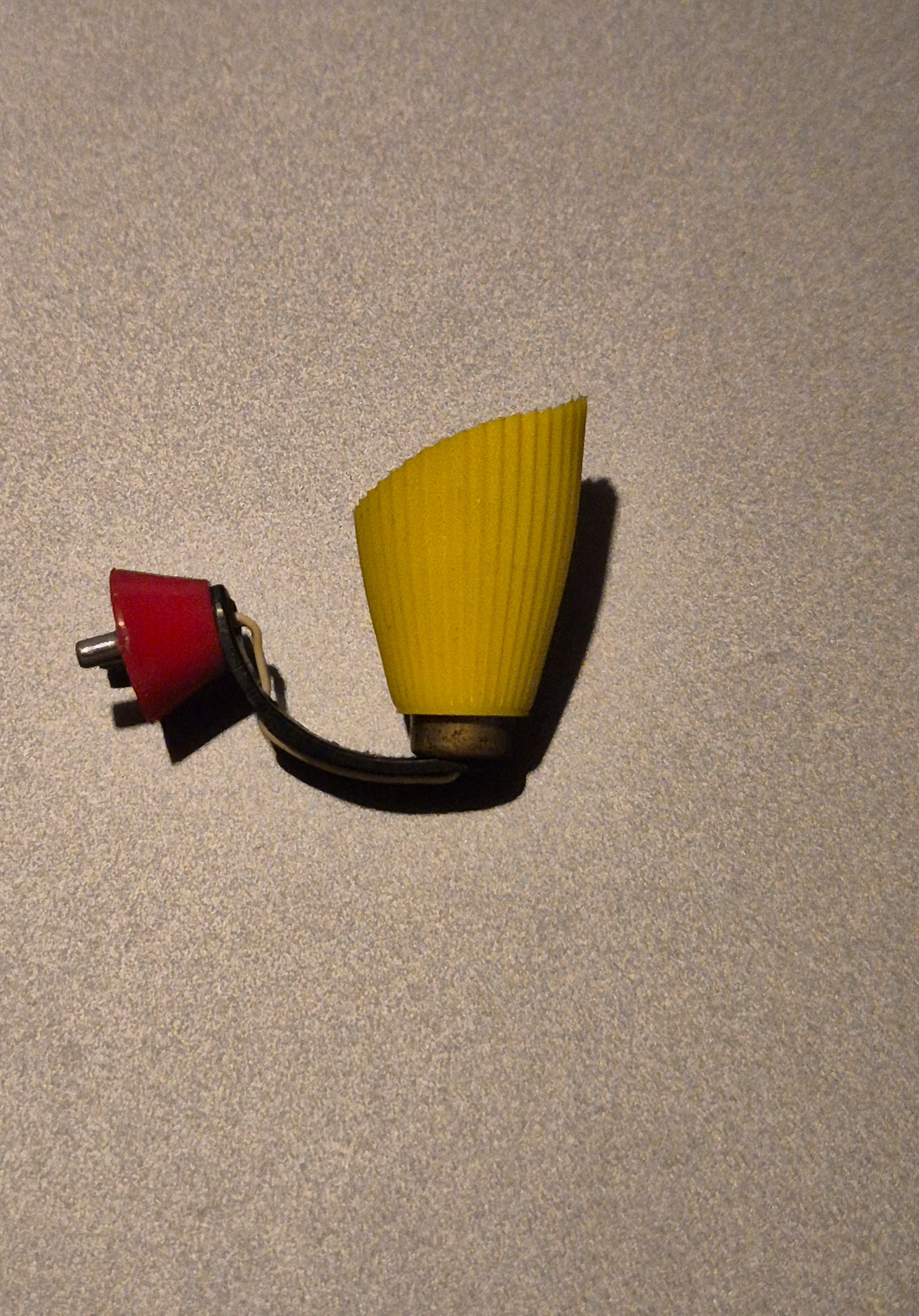 Lundby gelbe Wandlampe