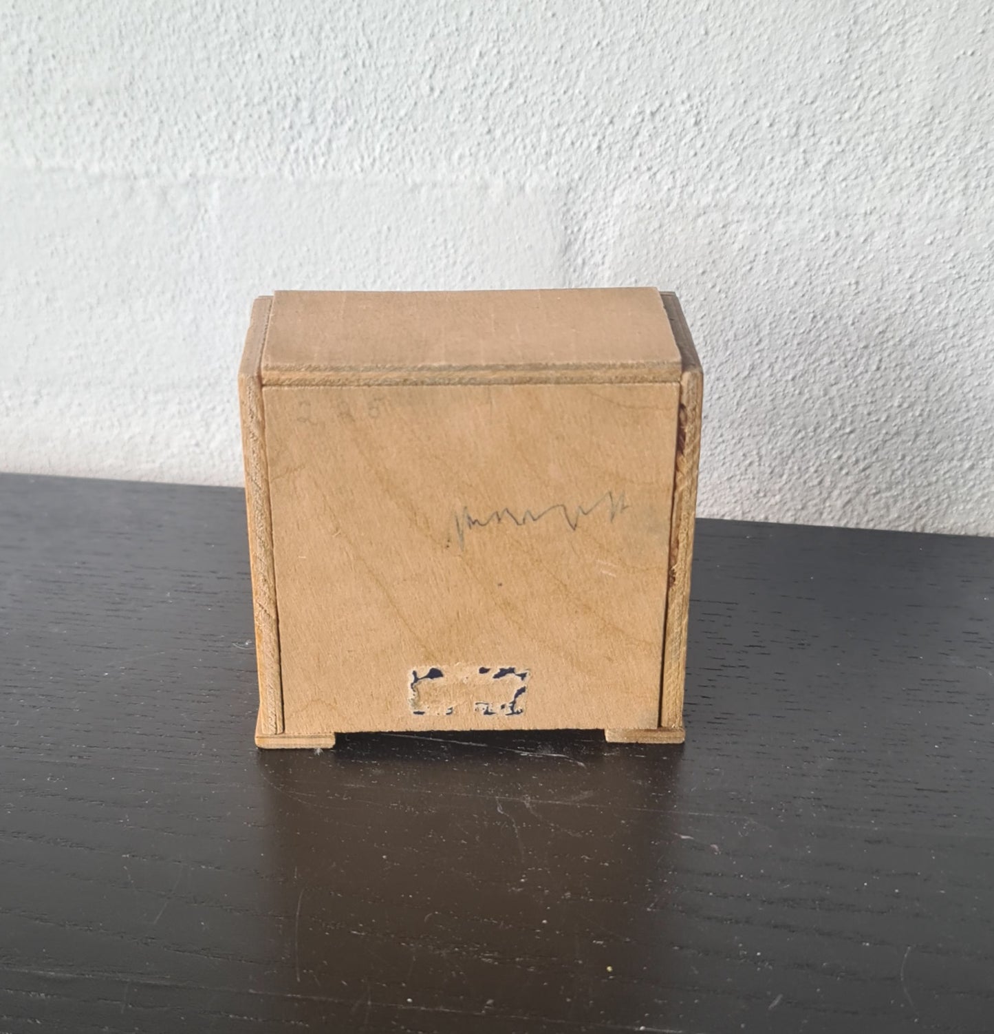 Tekno miniature Radio