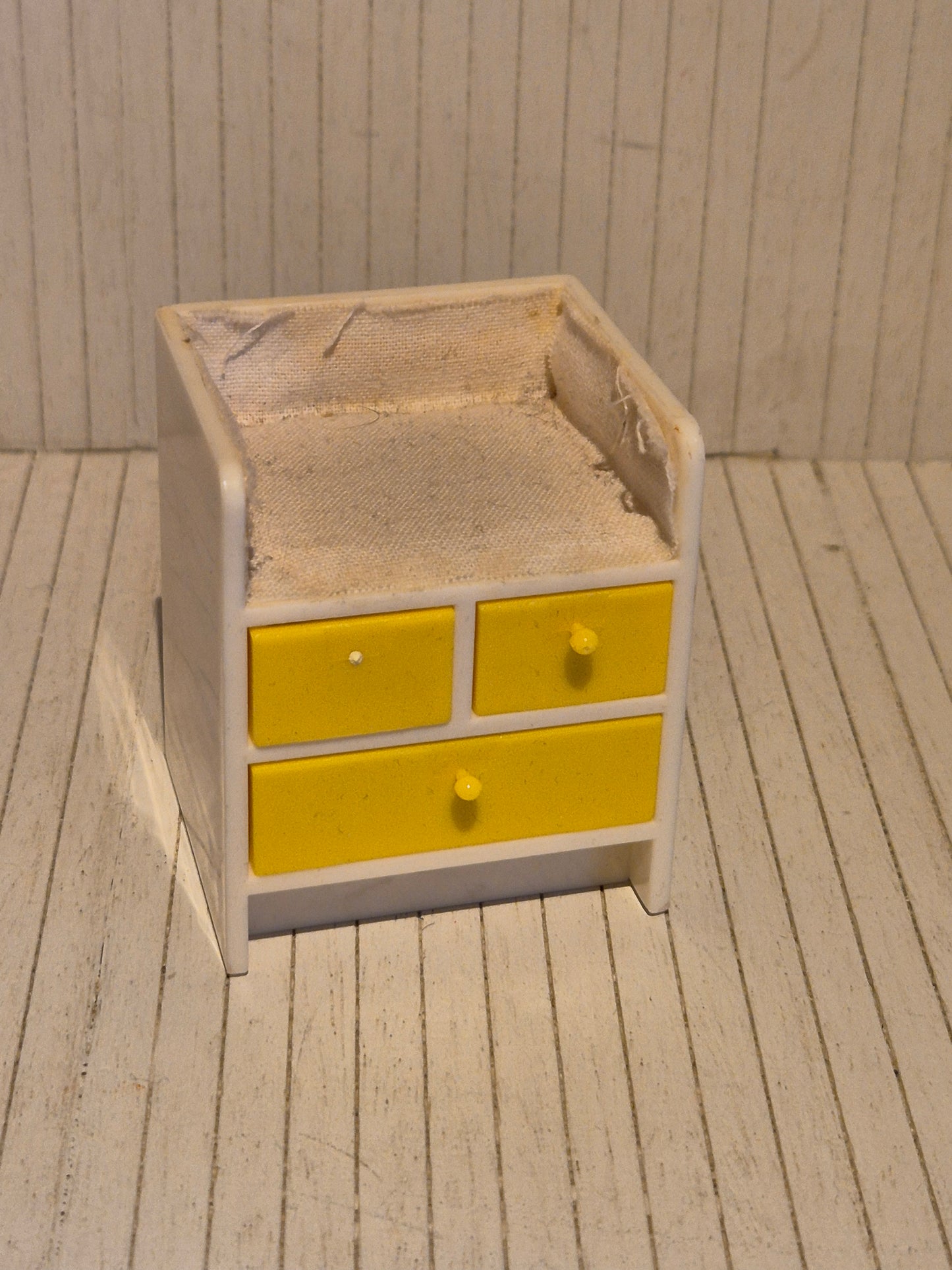 Lundby changing table