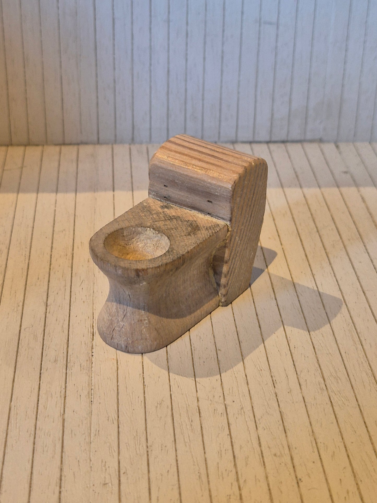 Lerro toilet