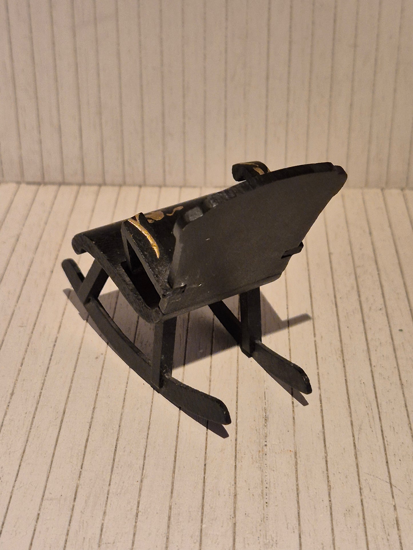 Lundby gyngestol, mangler