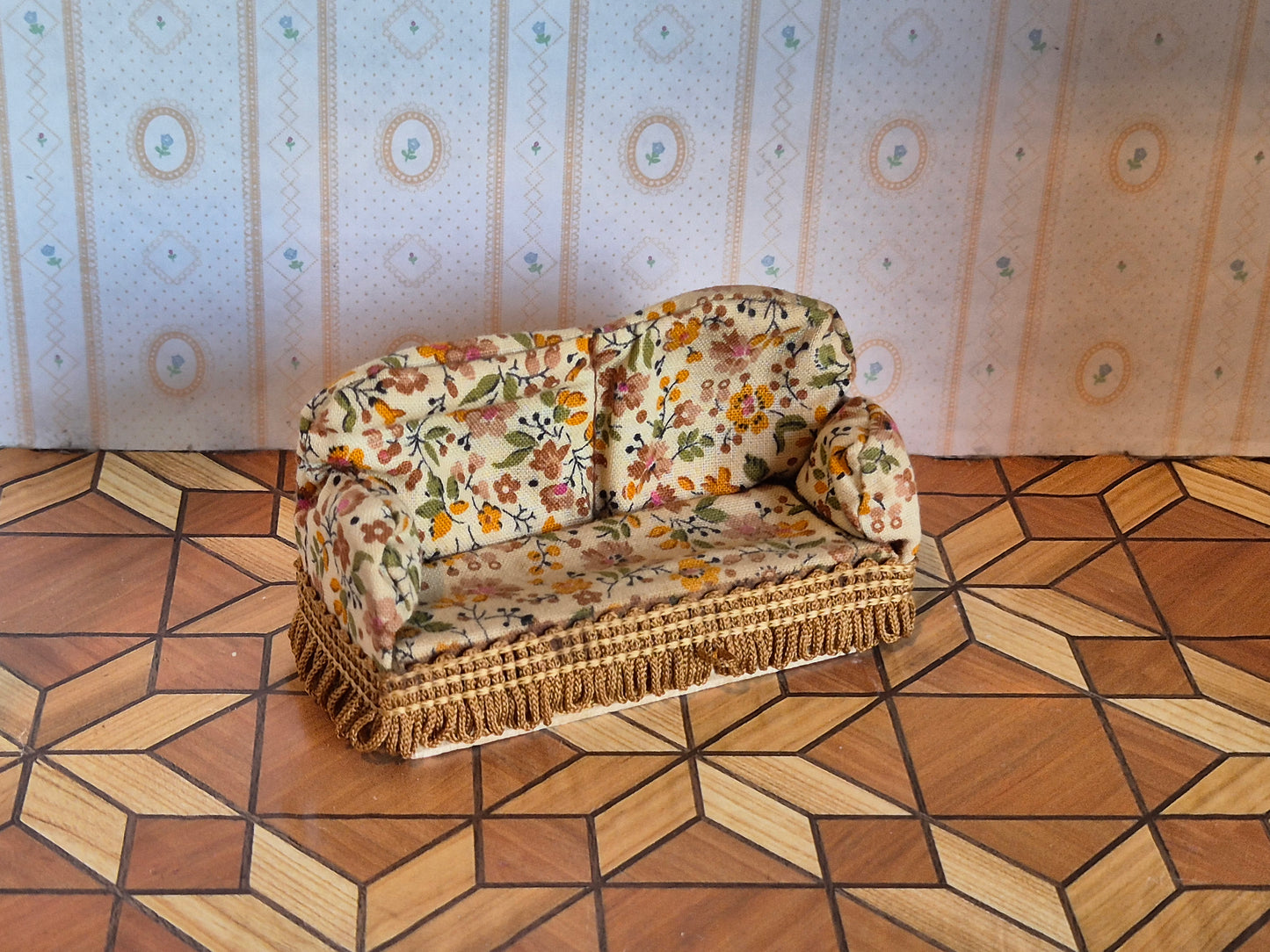 Caroline Home sofa
