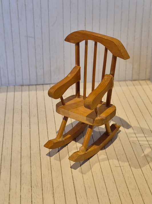 1:16 retro rocking chair