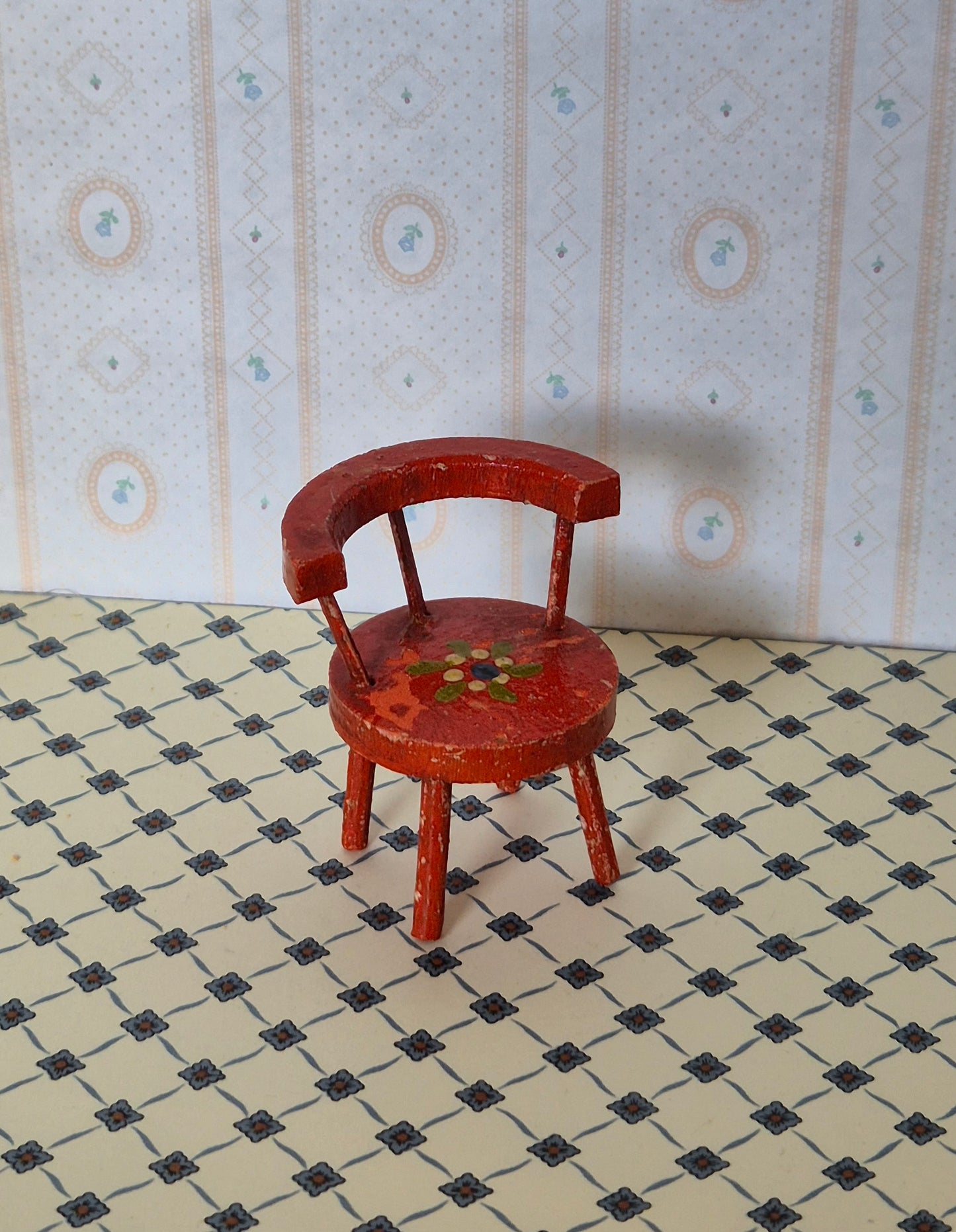 1:16 Dora Kuhn stol