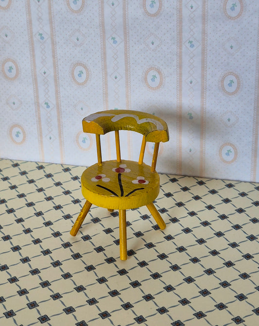 1:16 Dora Kuhn stol