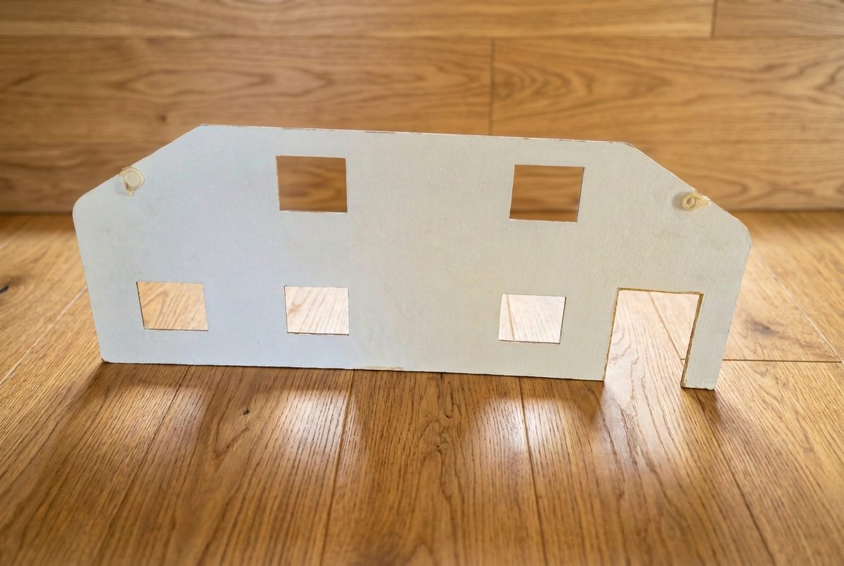 Lundby Stockholm dukkehus front, malet