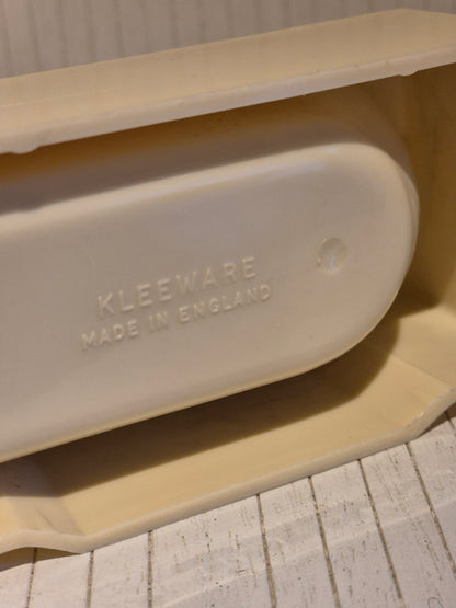 Kleeware badeværelse, mangler