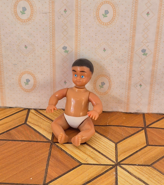 Lundby baby dukke