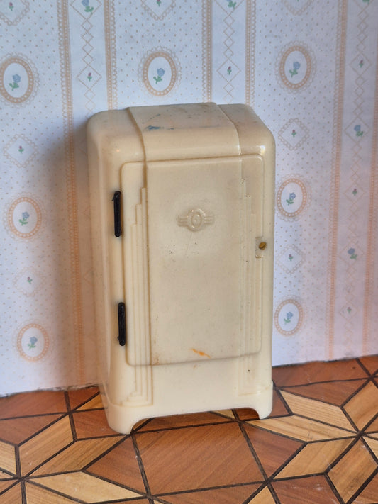1:16 Kleeware køleskab,patina