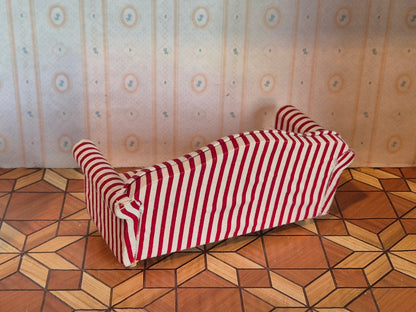 1:12 sofa